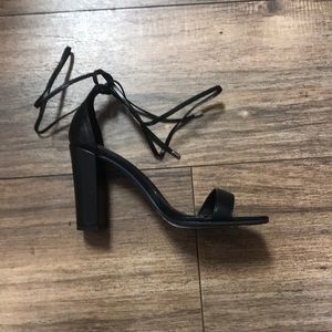 Strapless black heels Pu